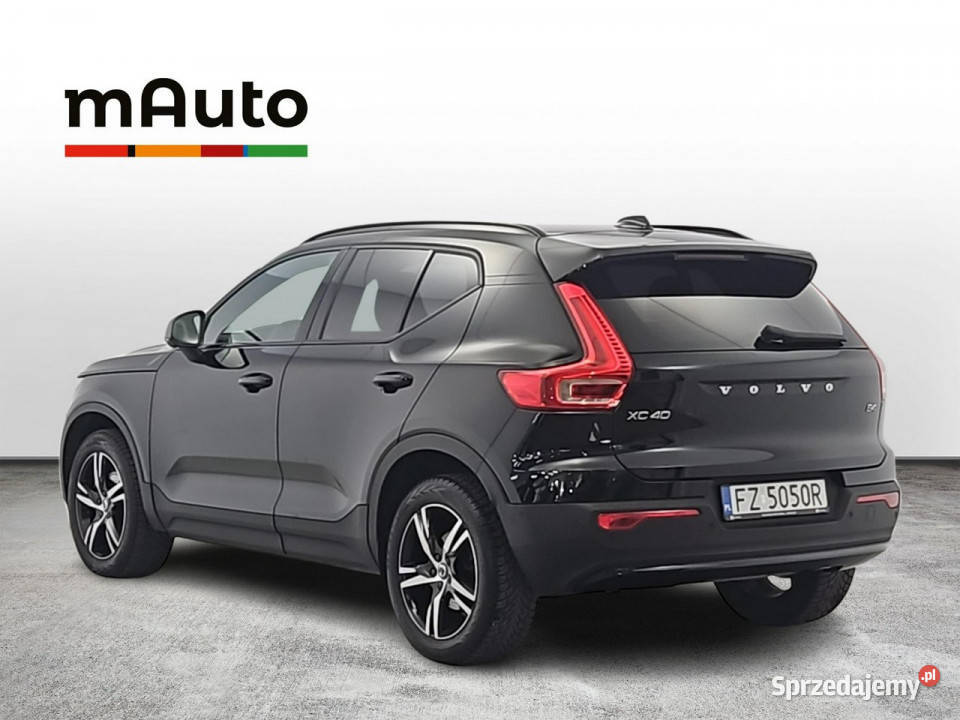 Volvo XC 40 B4 Plus Dark aut Z Polskiego Salonu wspomaganie kierownicy Warszawa