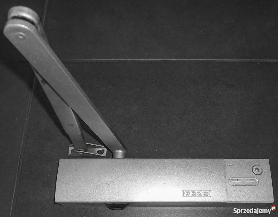 Samozamykacz drzwiowy GEZE TS 4000 z ramieniem Częstochowa