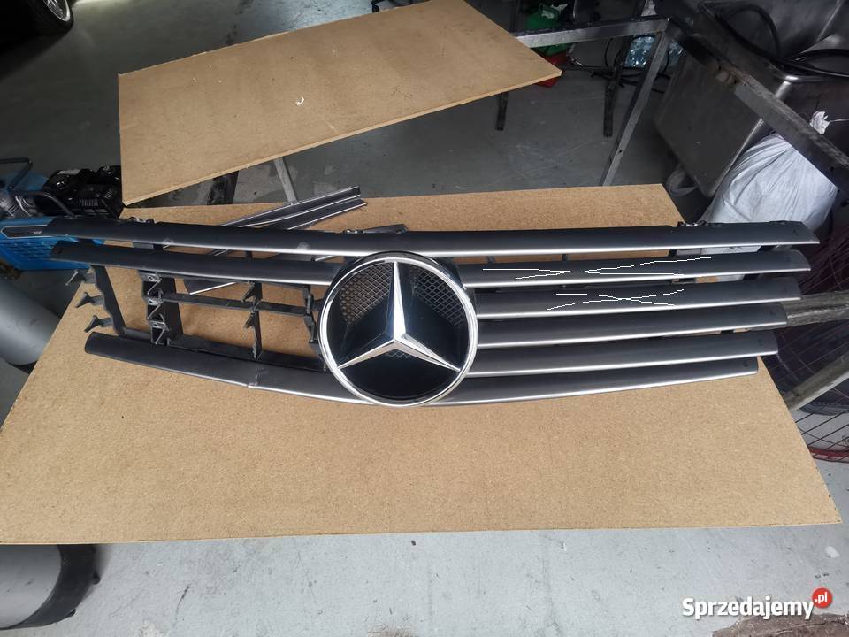 Mercedes R129 lamele grilla Atrapy