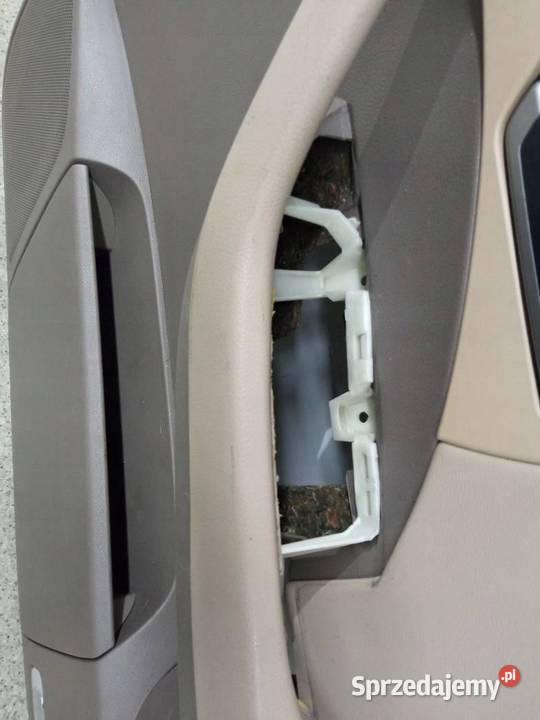 TAPICERKA BOCZEK PRAWY PRZÓD Z50 Nissan Murano I Rok produkcji 2005 sprzedam