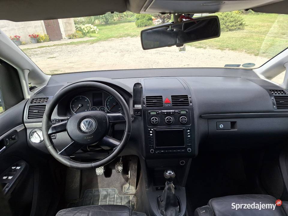 Volkswagen touran 20 tdi 2005r 6 biegów Motoryzacja sprzedam