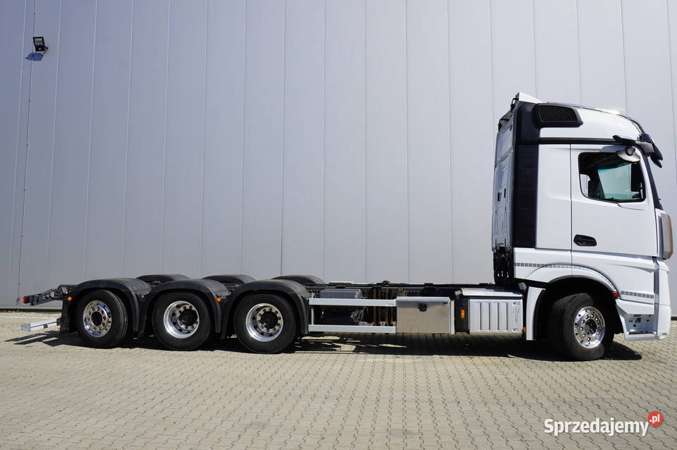 MercedesBenz Actros L 3552 8x4 2023 76 T DMC serwisowany w ASO Kraków sprzedam