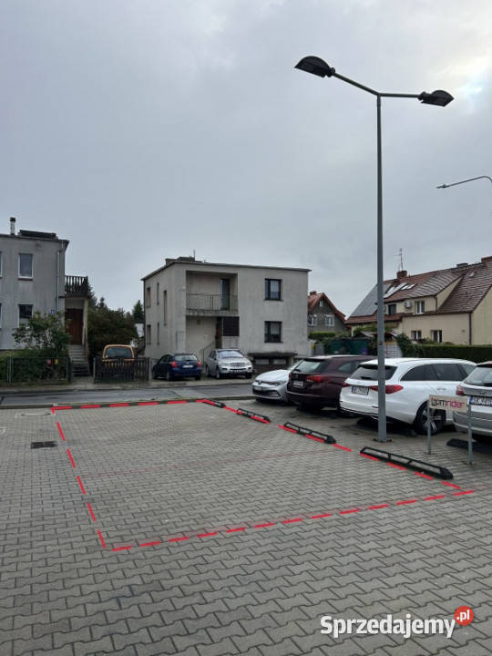 LOKAL USŁUGOWY 135m2 z witryną i parkingiem Wrocław