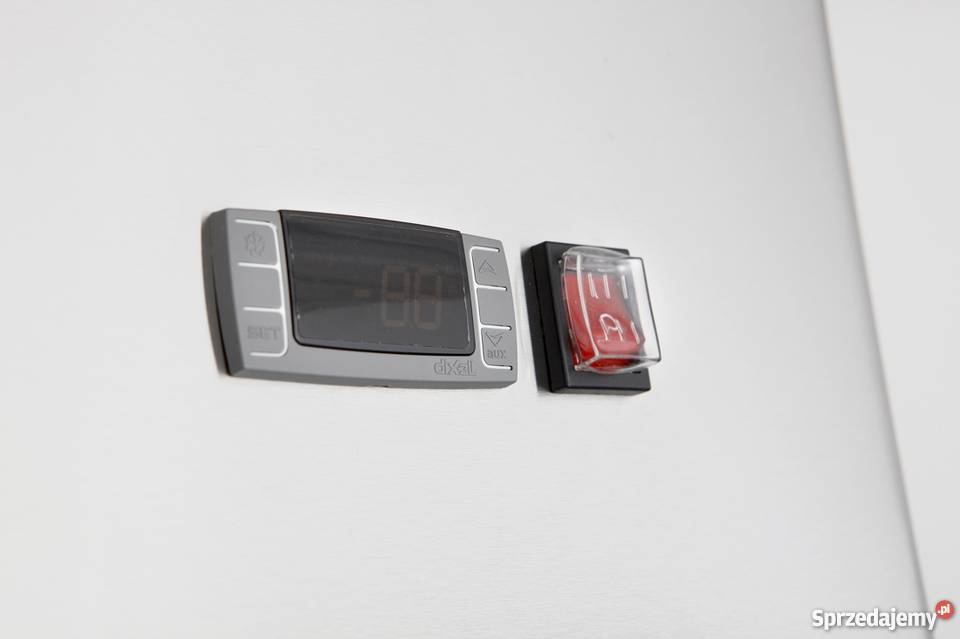 Dwudrzwiowa szafa mroźnicza półki GN 21 1300L