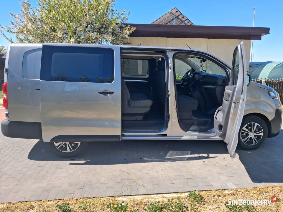 Opel Vivaro 6 osobowy silnik 20 Przykona sprzedam