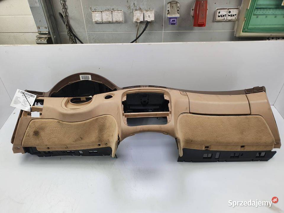 DESKA KOKPIT MERCEDES W 220 LIFT Lipno