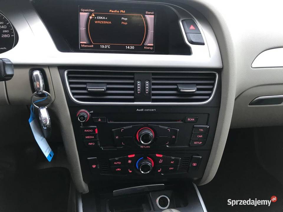 Sprzedam Audi A4B8 światła przeciwmgielne Września