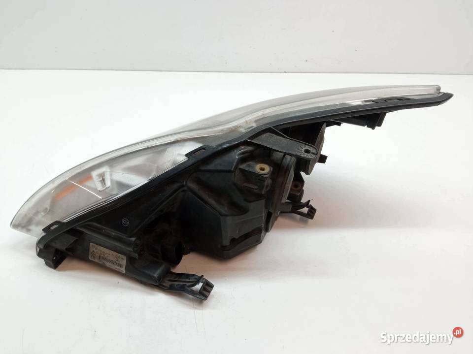 LAMPA PRZÓD PRAWA LIFT 8M5113W029BE Ford Focus świętokrzyskie
