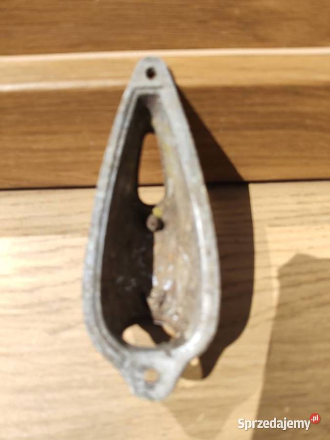 Część tylnej lampy jakiegoś jednośladu Wołomin