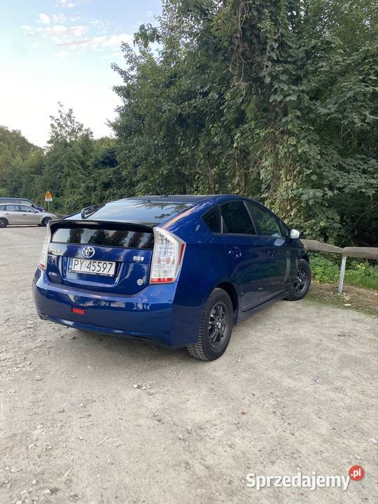 Sprzedam Toyora Prius 30 2010 sprawny opłatach i granatowy Poznań