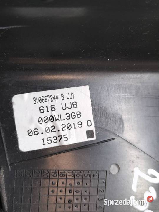 OSŁONA SŁUPKA B PRAWA CZARNA 3V Skoda Superb III osobowe świętokrzyskie sprzedam