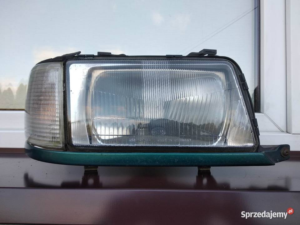 Audi 80 B4 lampa przednia prawa reflektor przód osobowe łódzkie Sieradz sprzedam
