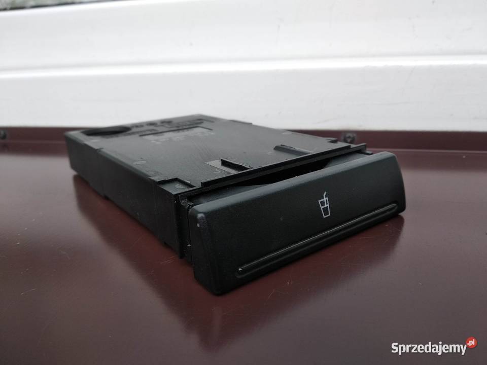 Audi A6 C5 cupholder uchwyt na napoje kubki Uchwyty fabryczne Sieradz