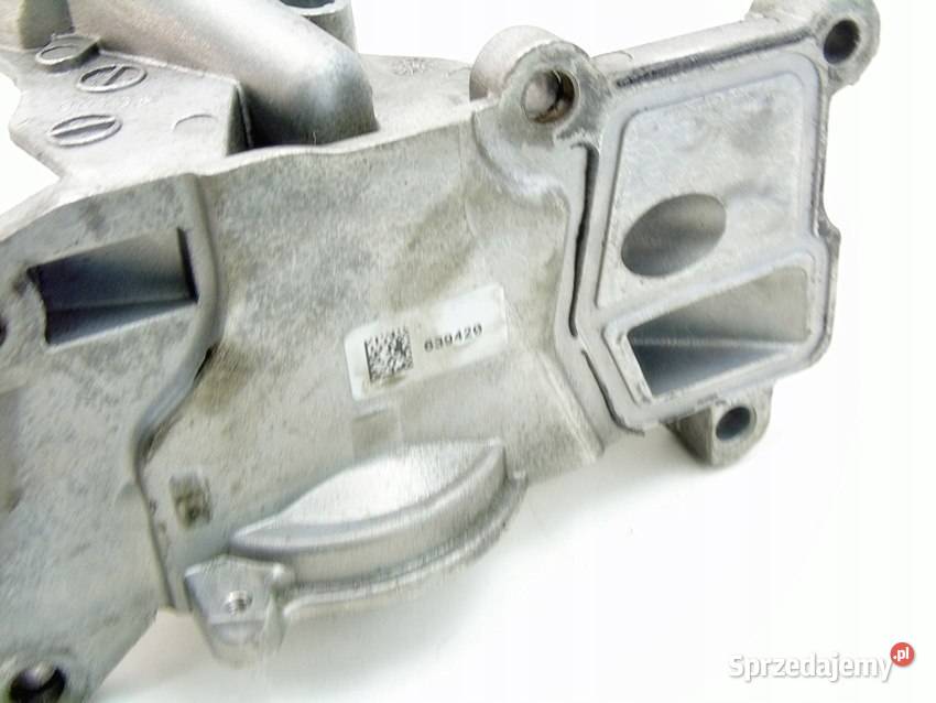 Obudowa pompy wody 16 D4D D Verso Auris Avensis Sosnowiec