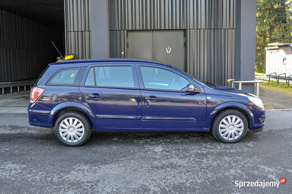 Opel Astra 19CDTI Lift Bezwypadkowa Astra Wrocław sprzedam