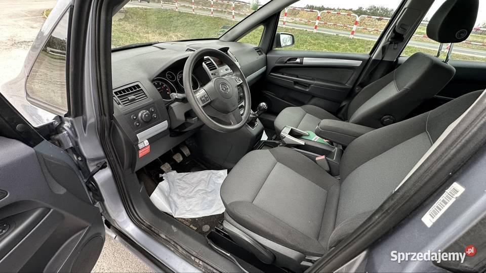 Raty 18 benz 140 7 osobowy Klima Alufelga Rawicz sprzedam