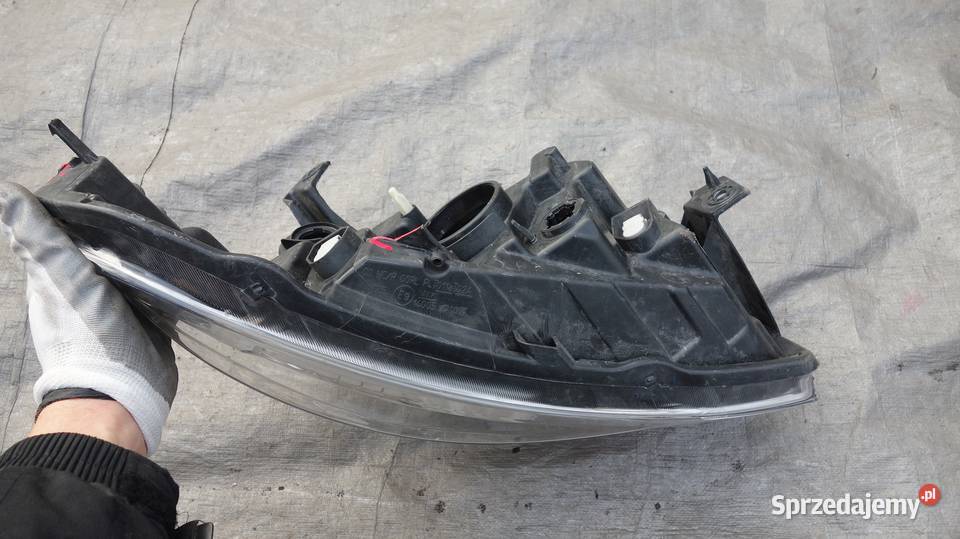 DACIA DOKKER LODGY LAMPA PRZOD PRAWA REFLEKTOR Karoseria sprzedam