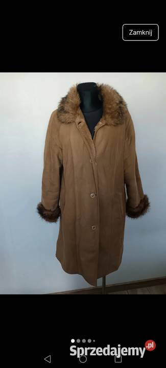 Płaszcz ocieplany kożuszkiem zapinany na guziki Krosno