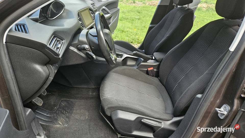 Peugeot 308 125KM