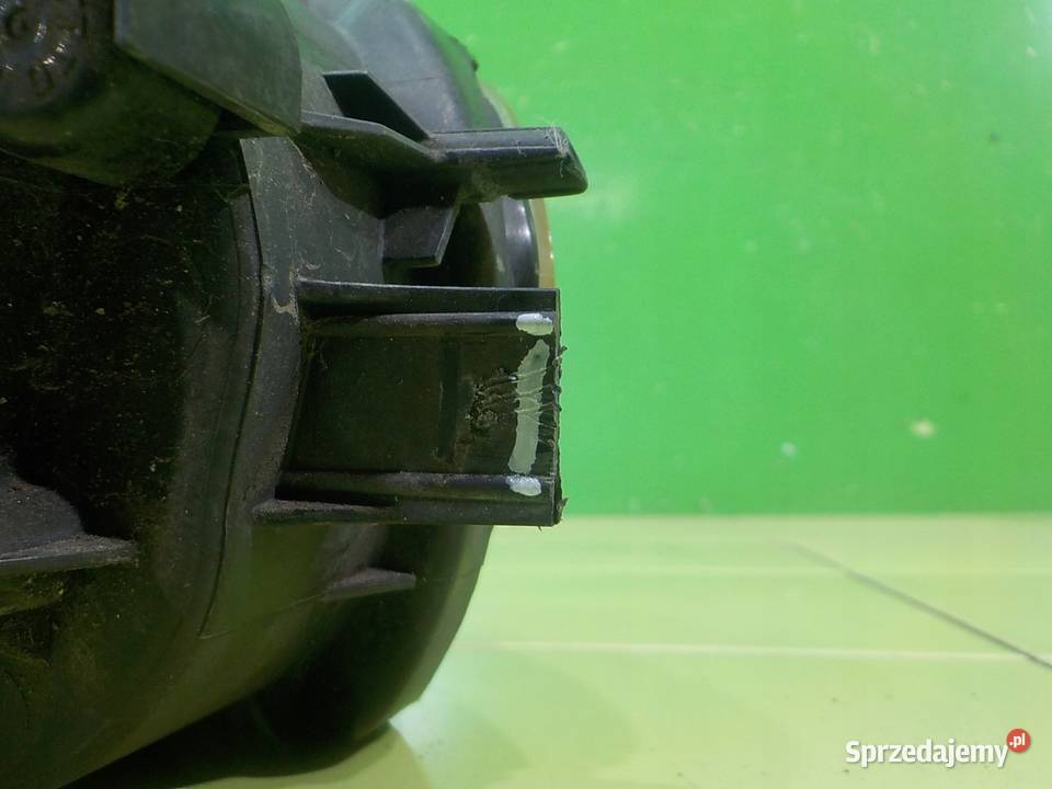 LEXUS GS III LIFT 35 B AUT 08r 4D halogen prawy Części samochodowe Suków