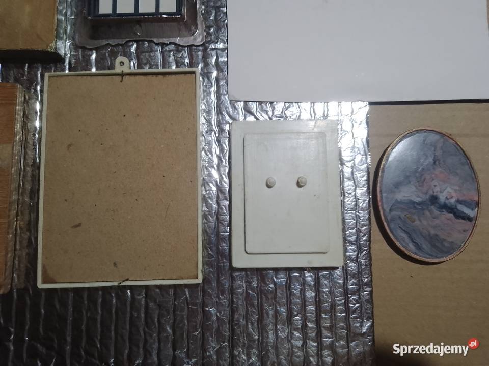 ObrazkiObrazy ŚwiętePRL8 sztukZawieszki wymienne