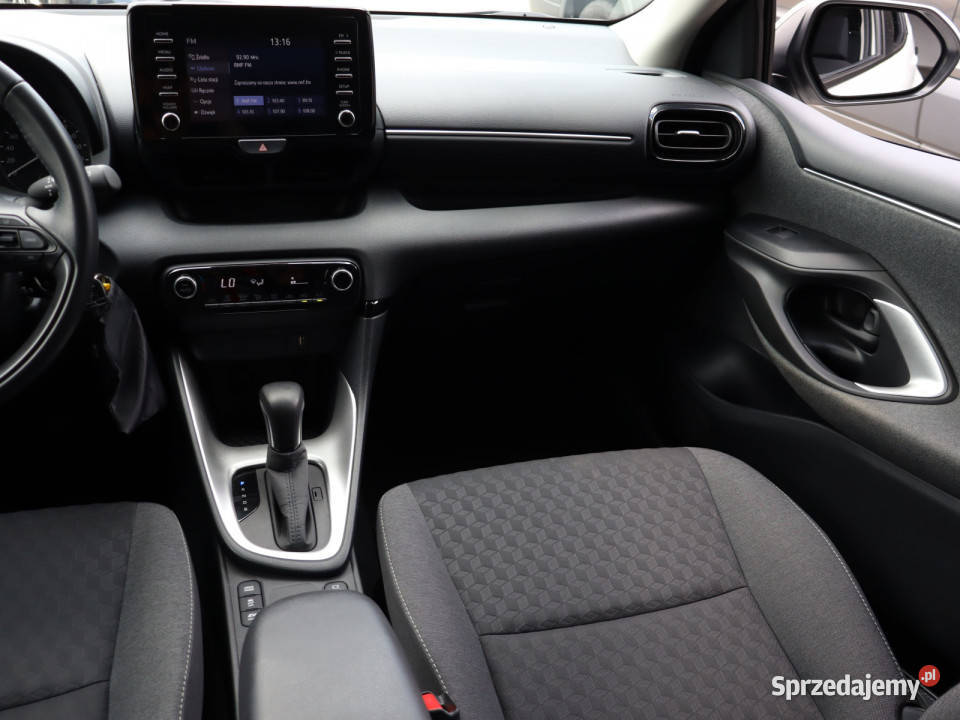 Toyota Yaris 15 VVTi Hybrid Bielany Wrocławskie