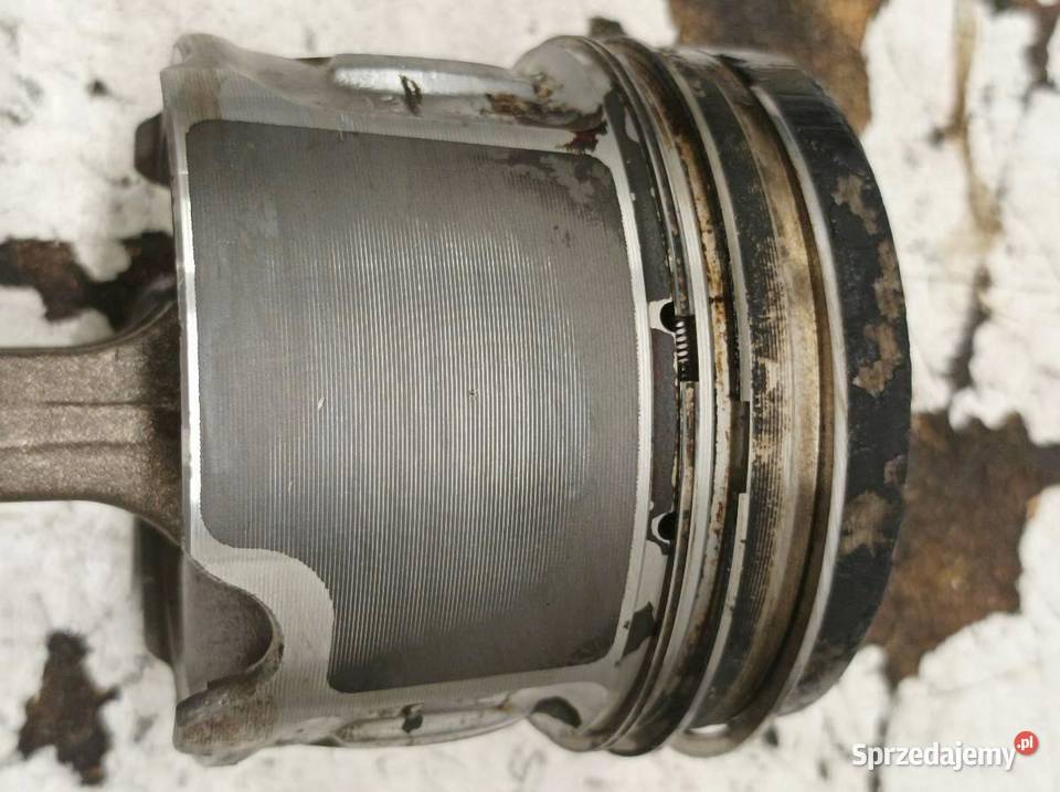 TŁOK KORBOWÓD 13R02018 0843ME 20 D B47 Bmw Seria świętokrzyskie