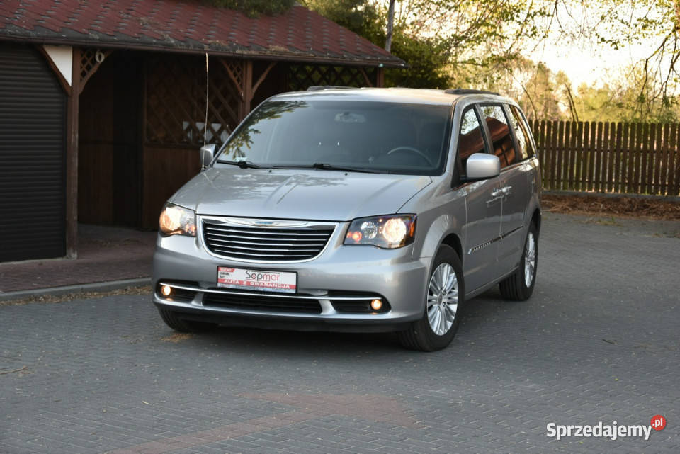 Chrysler Town Country S 36 V6 292 2014r Skóra 292KM Kampinos