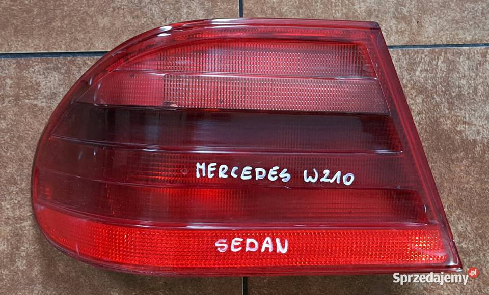 Lampa tył Mercedes W210 Sedan Lampy tylne mazowieckie Płońsk sprzedam
