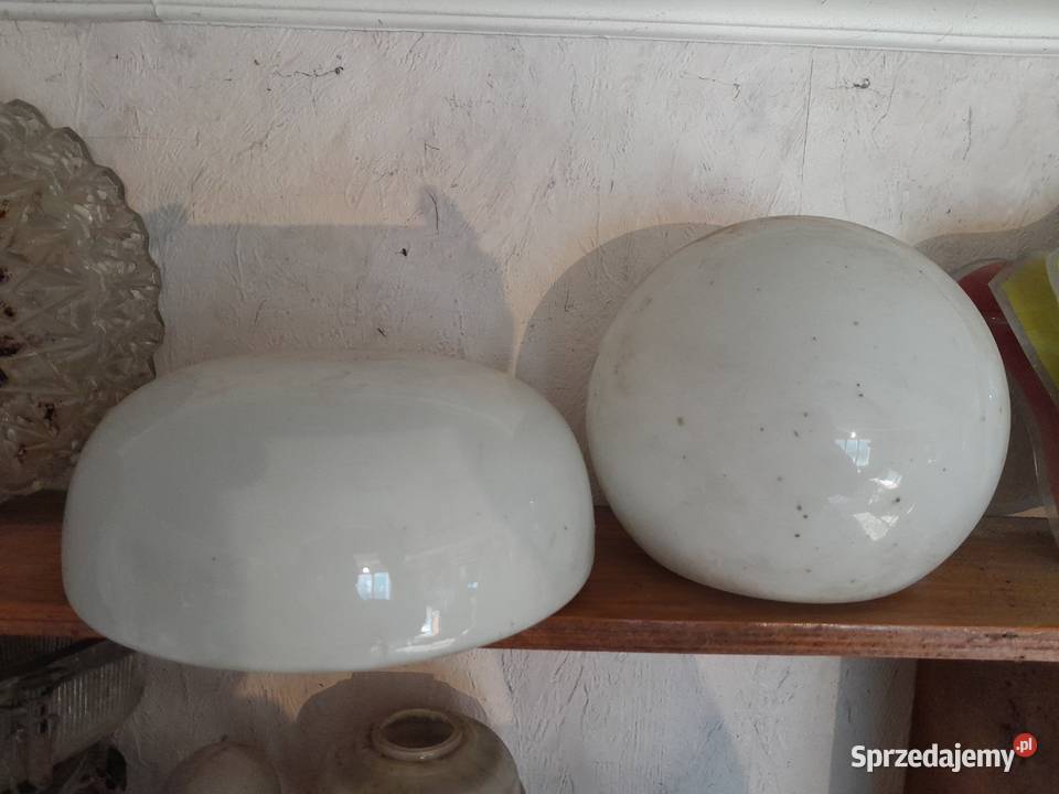 Stare lampy klosze stara lampa klosz zabytek PRL Dąbrowa Górnicza