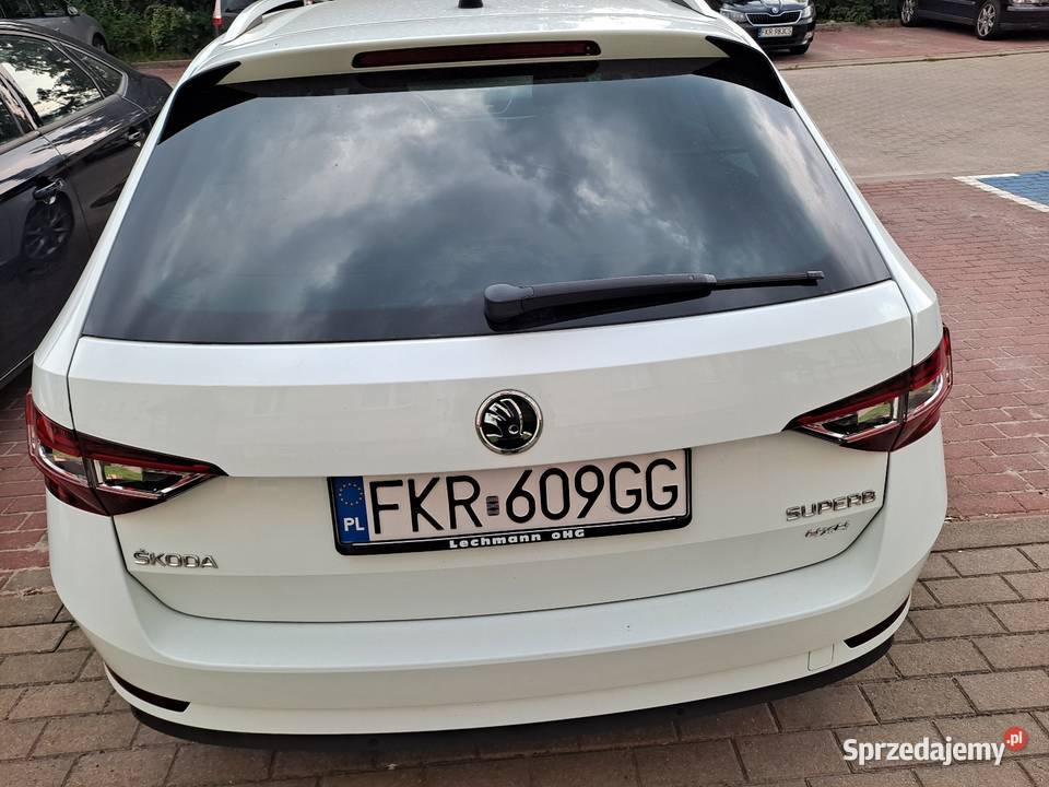 Sprzedam auto Skoda Superb3 20 tdi 150 2016r 302 CD Superb Gubin