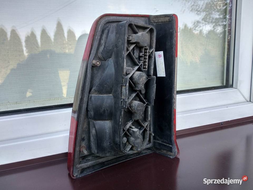 Polonez Atu Plus lampa tył tylna lewa wkład Sieradz