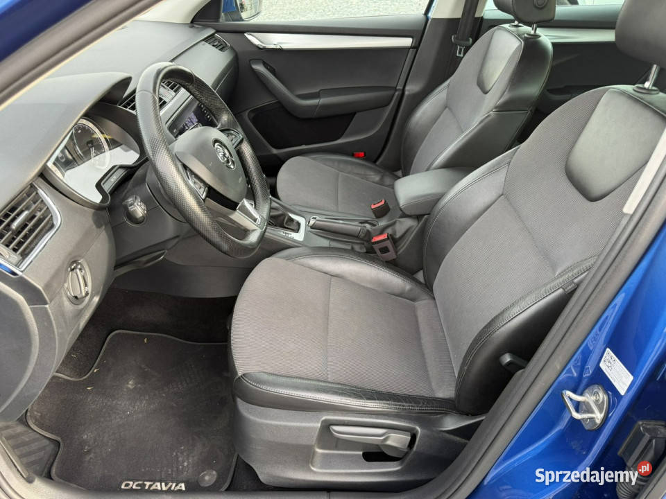 koda Octavia 16TDi 115 2018r DSG Ambition lakier metallic Octavia Wojkowice