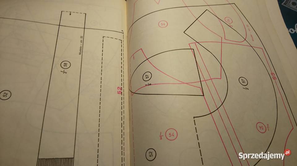 Z lalkowej szafy JMisiurska sprzedam