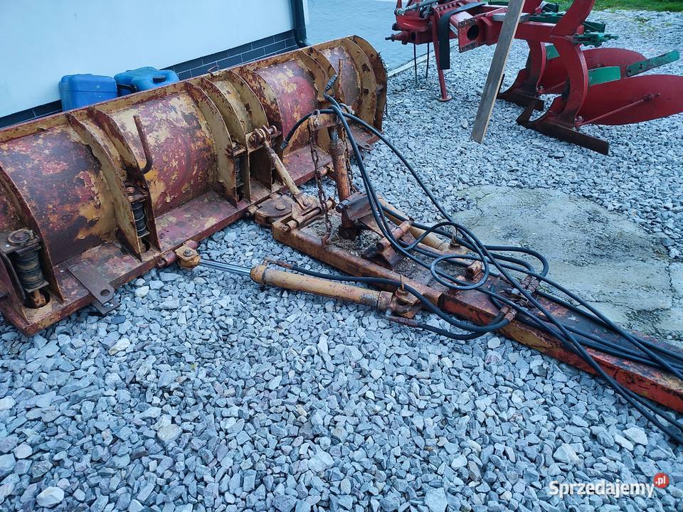 Pługspych tuz odśnieżanie do ciagnika sprzedam