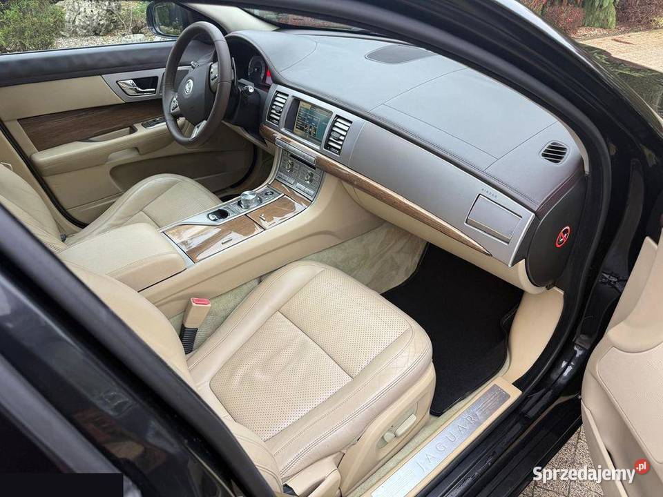 Jaguar XF 30 V6 S 275 2010r Krotoszyn