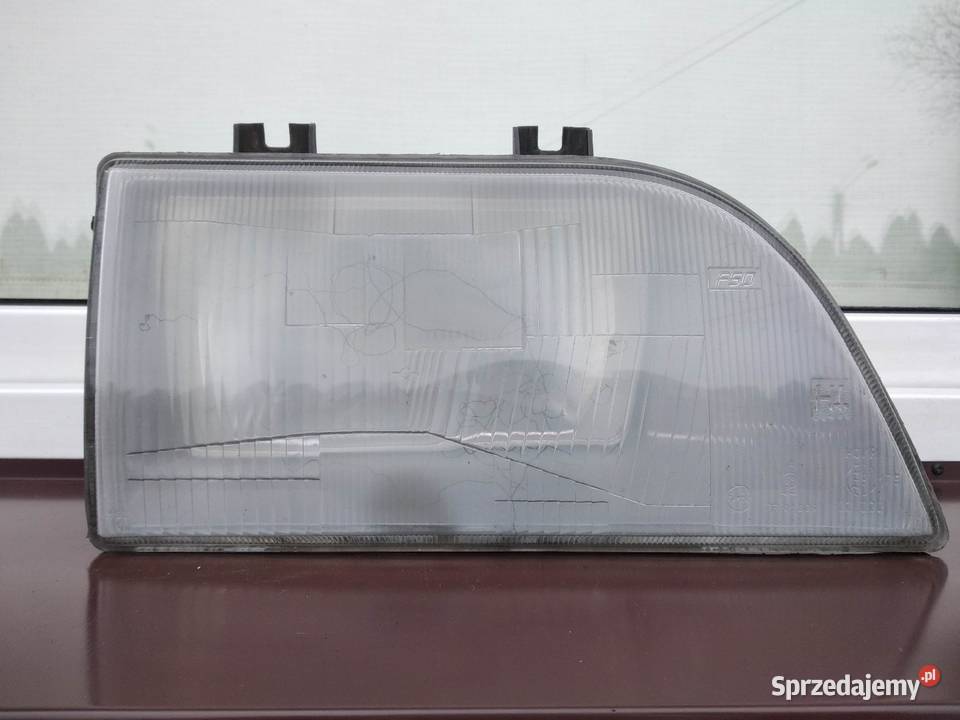 Polonez Caro lampa przednia prawa reflektor łódzkie