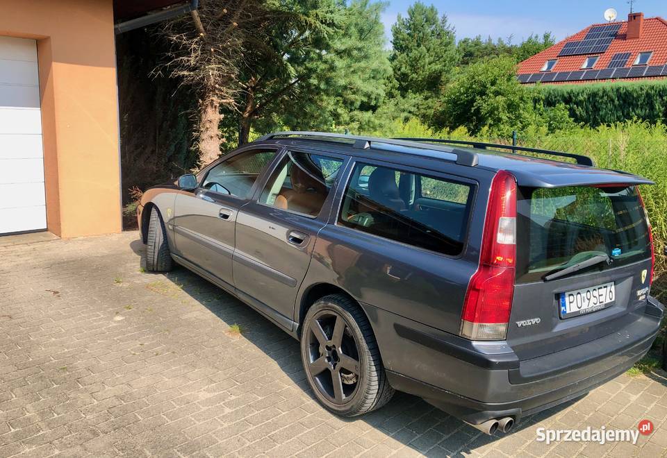 Volvo V70R z ręczną skrzynią zatulejowaniu w FSV 247600km Poznań