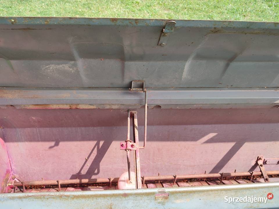 Siewnik Poznaniak na docisku nieuszkodzony