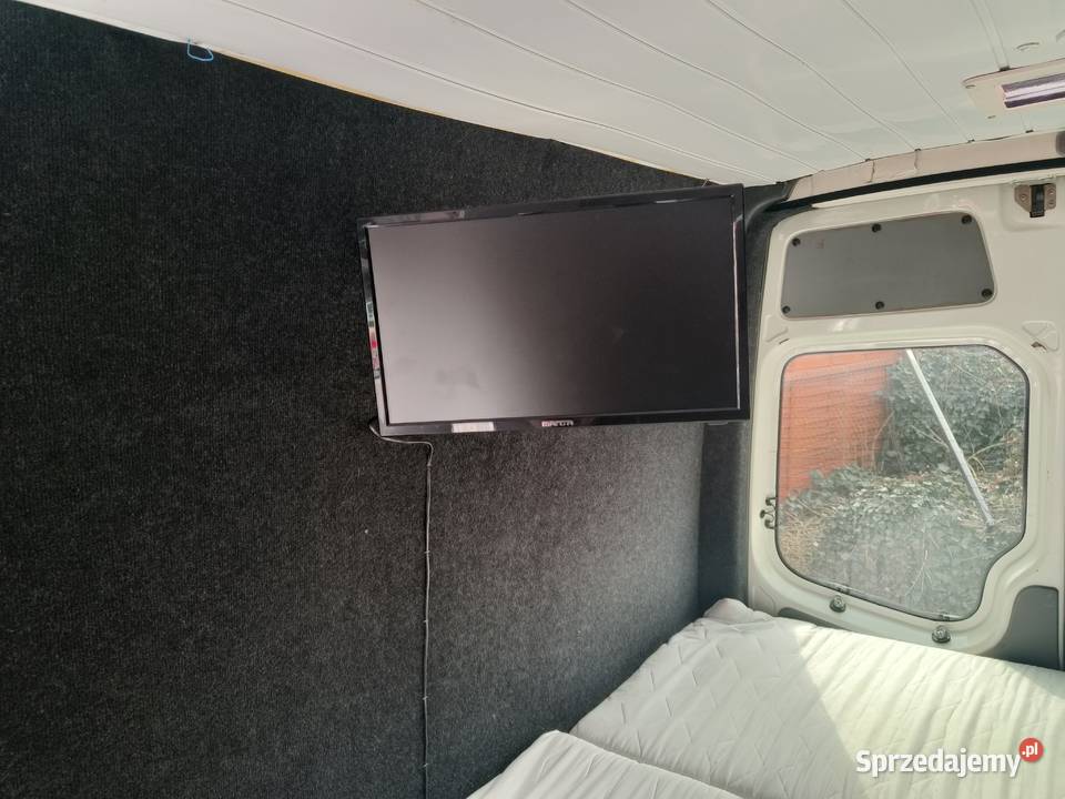 Campervan VW CRAFTER Rok produkcji 2008 Trzebnica
