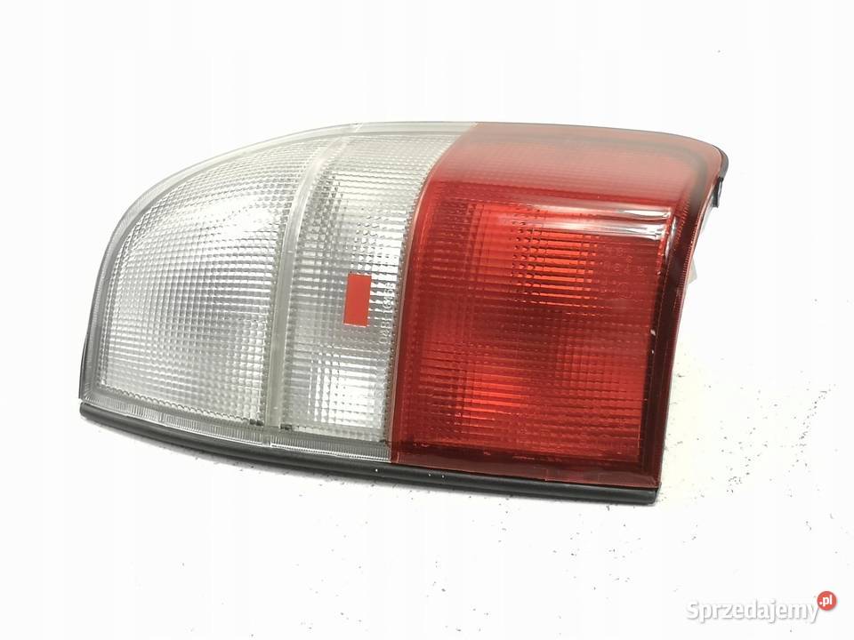 LAMPA PRAWY TYŁ MITSUBISHI L200 25 TD 19962007 osobowe Lampy cofania