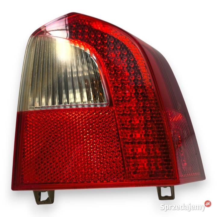 LAMPA PRAWA Volvo V70 III XC70 20072013 tylna Lampy tylne Chełm