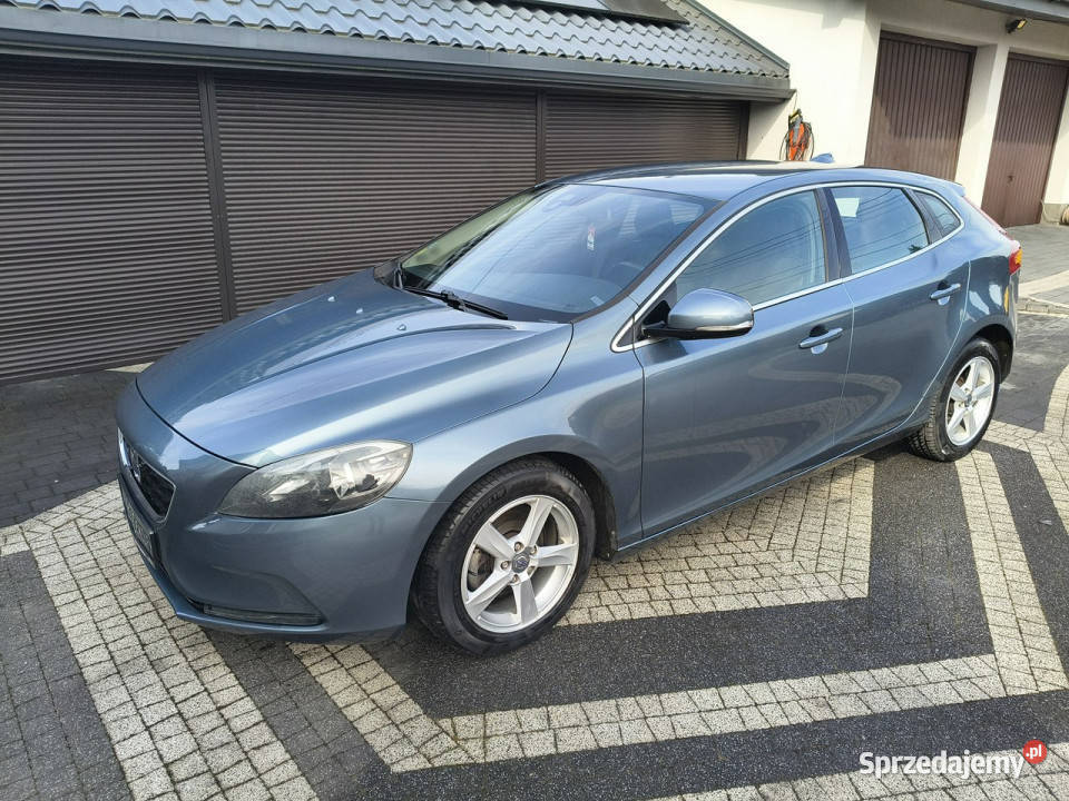 Volvo V40 16HDi 115 D2 Momentum Full serwis ASO nieuszkodzony