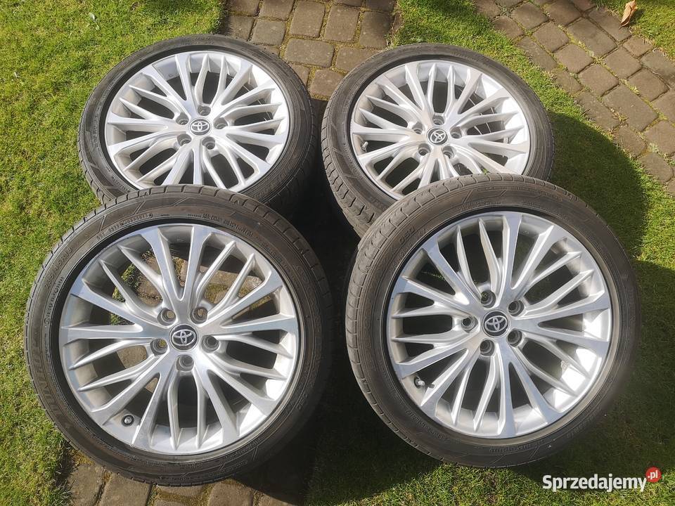 felgi do Toyota Camry 18 z oponami Dunlop Sp Konin sprzedam