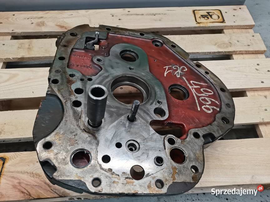 Pokrywa skrzyni biegów Case MX 120 115439A Wilkowo