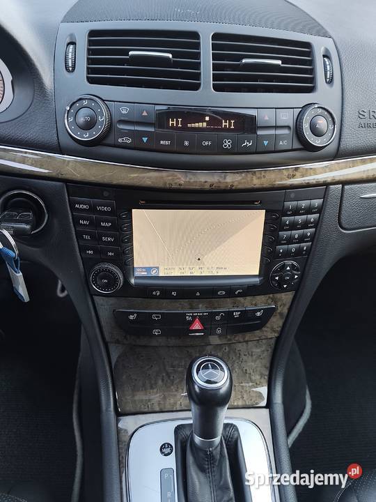 E klasa ze Szwajcarii opłacony