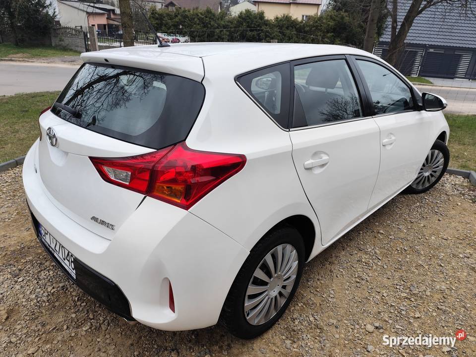 Toyota Auris 20 D4D Life Plus 2013r Radzionków