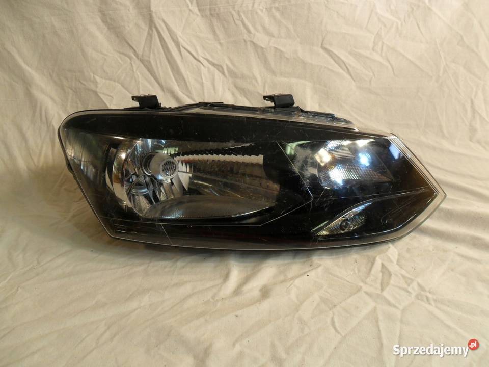 VW VOLKSWAGEN POLO 6R1 lampa przednia prawa