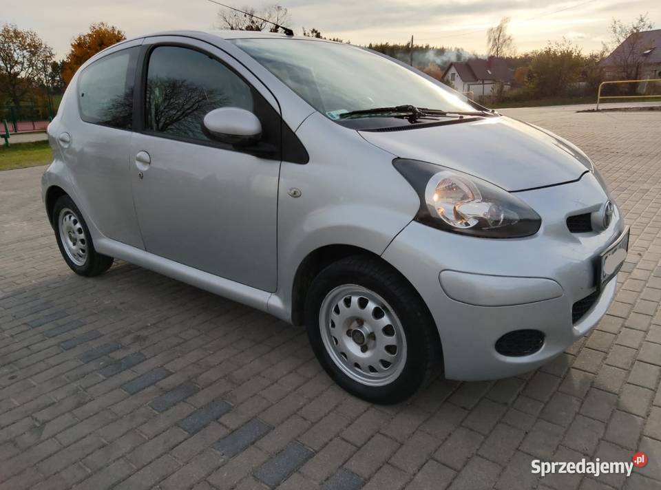 Toyota Aygo10 68Klimatyzacjabez korozji Niestępowo