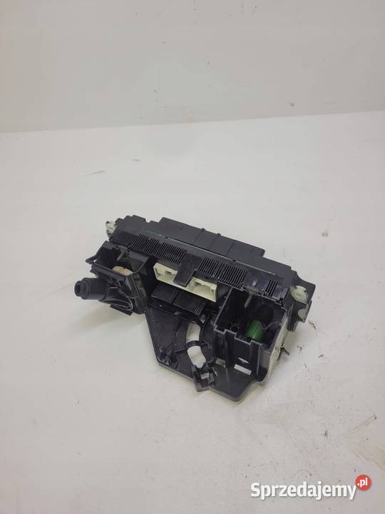 PANEL KLIMATRONIK AUDI A3 8P LIFT VW 3C2820045A Przystajń sprzedam